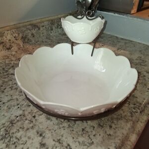 Princess House White Scalloped Ceramic Serving Bowl
